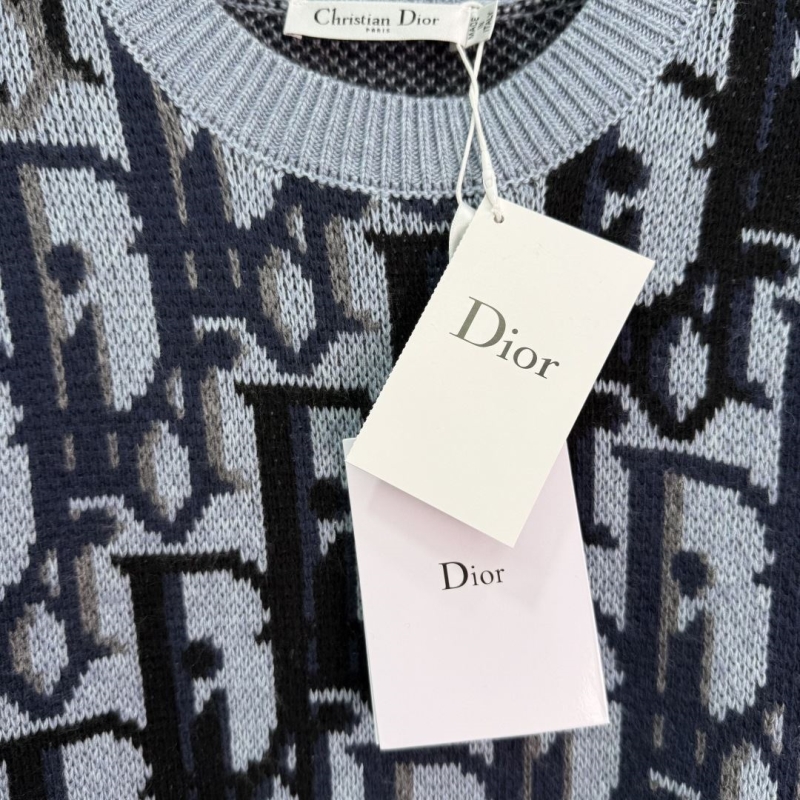 chr1st1an D10r sweaters